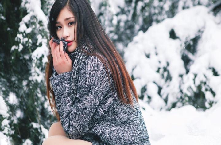 带颜色书籍对情感成长的益处