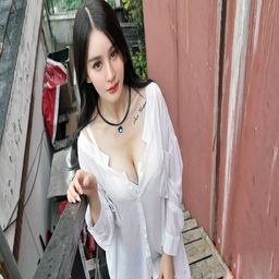 女性扒开：探究女性内在魅力与现代社会影响
